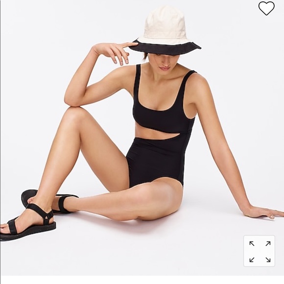 J. Crew Cutout one-piece swimsuit black size 6 VEUC SOLD OUT! - Picture 3 of 16